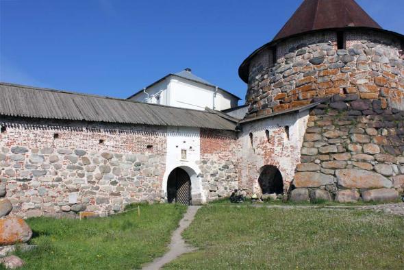 Никольская башня