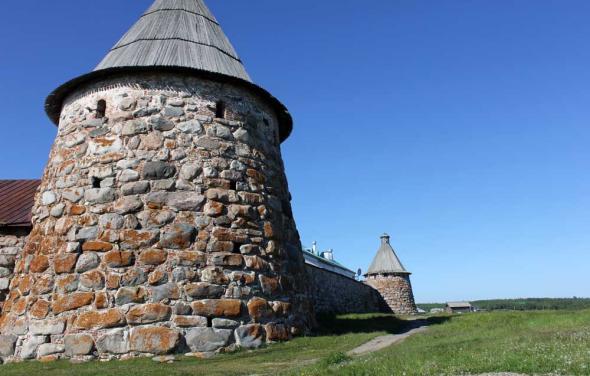 Белая (Головленкова) башня