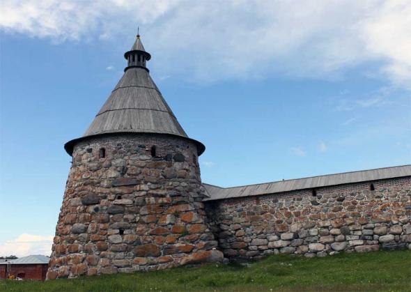 Белая (Головленкова) башня