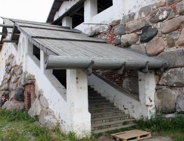 лестница в монастырский корпус