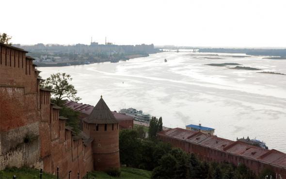 вид на Волгу от Георгиевской башни