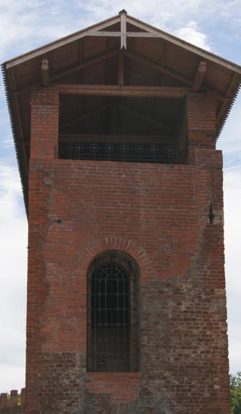 торец стены около круглой безымянной башни(27)