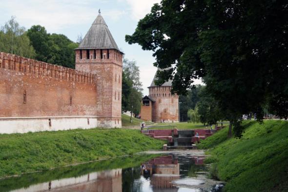 Четвероугольная Безымянная башня (Бублейка)