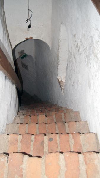 лестница на верхний уровень /вид сверху/