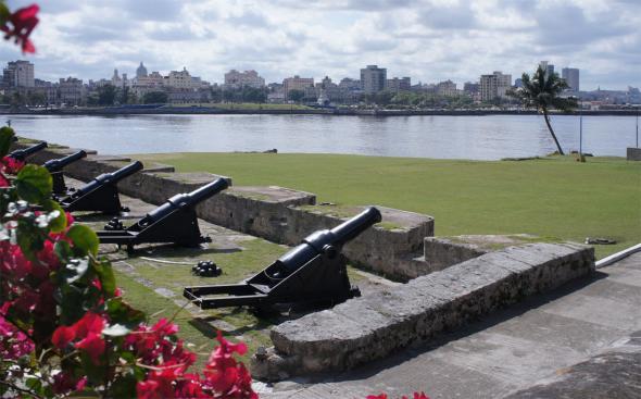 восточный бастион Fortaleza de San Carlos de la Cabaña
