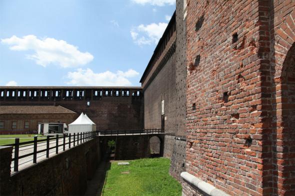 Замок Сфорца (Италия)