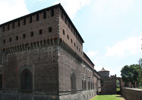 Замок Сфорца (Италия)