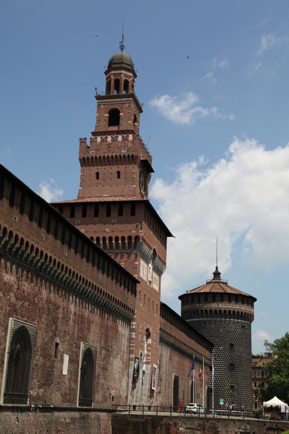 Замок Сфорца (Италия)