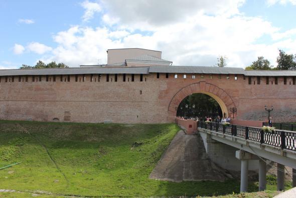 бывшая Воскресенская башня