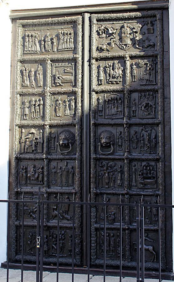 Ма́гдебургские (Корсунские, Плоцкие, Сигтунские) врата