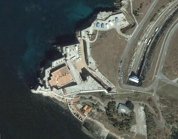 проход в бастион Castillo De Los Tres Reyes Del Morro, вид сверху